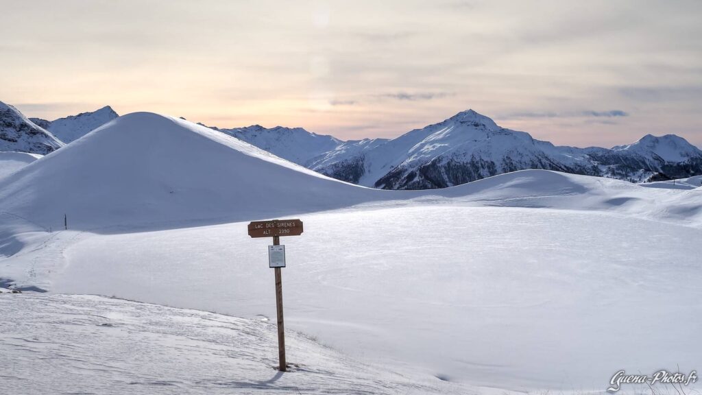 Lac des Sirènes, en Hiver, dans le Champsaur (05500)