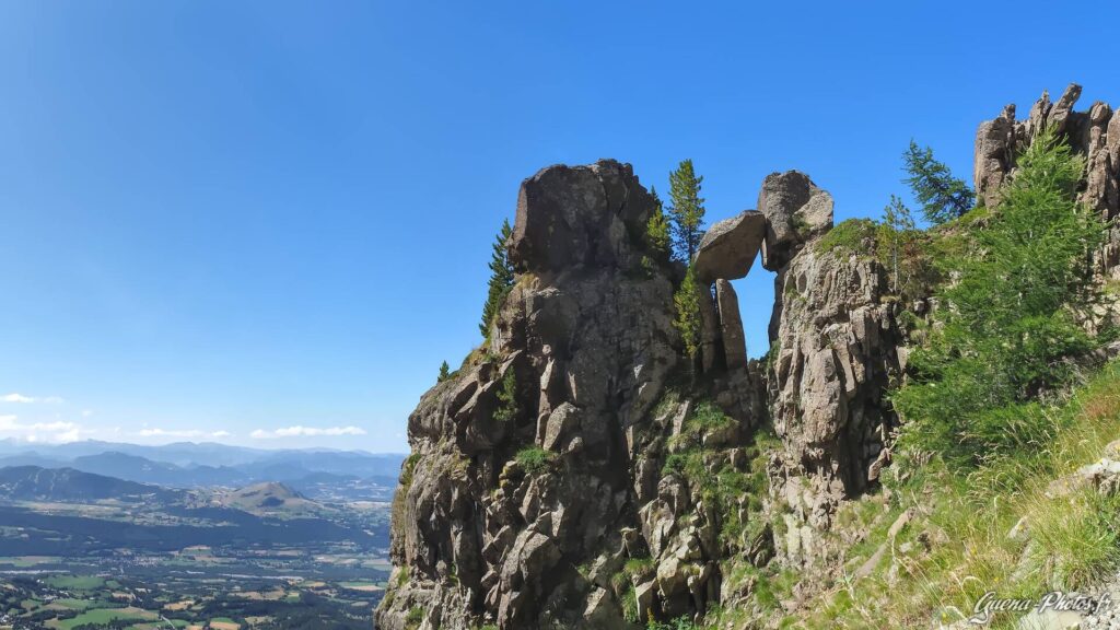Équilibre Précaire ! Col du Vialet, Champsaur (05500)